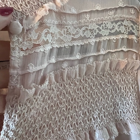 White House Black Market Pale Pink Smocked Ruffled Blouse - Picture 4 of 16